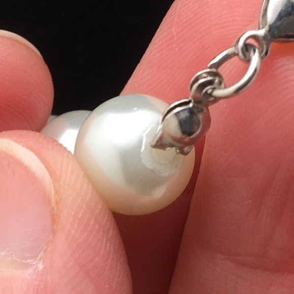 Classic Bold 10mm Faux Pearl Necklace - Picture 5 of 6